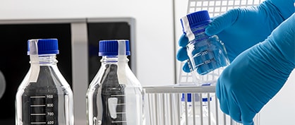 Sechs Schritte zum sicheren Autoklavieren von Laborglasflaschen